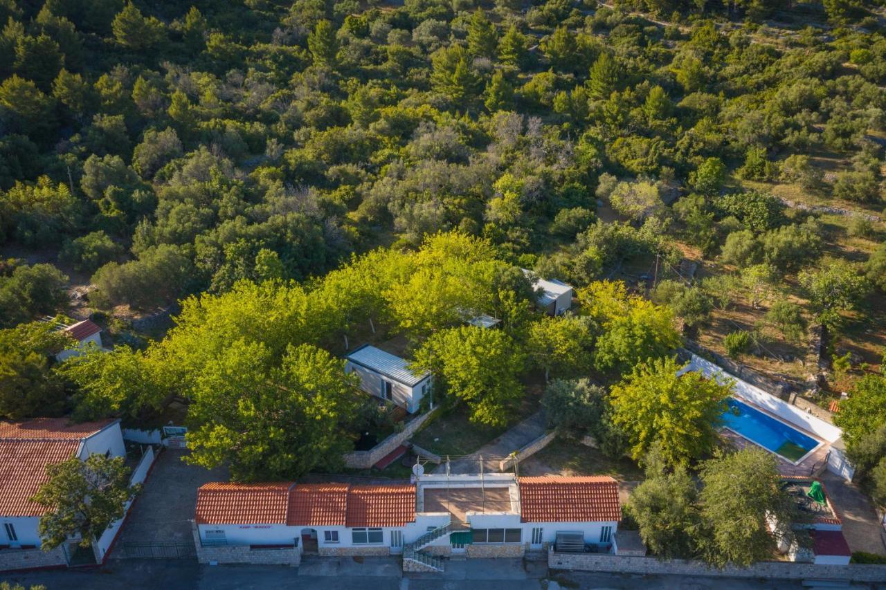Mobile Homes Village "Mungos" Mljet Babino Polje Kültér fotó